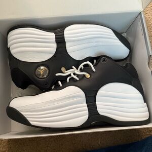 Jordan Jumpman Team 1 White/Black-Metallic Gold